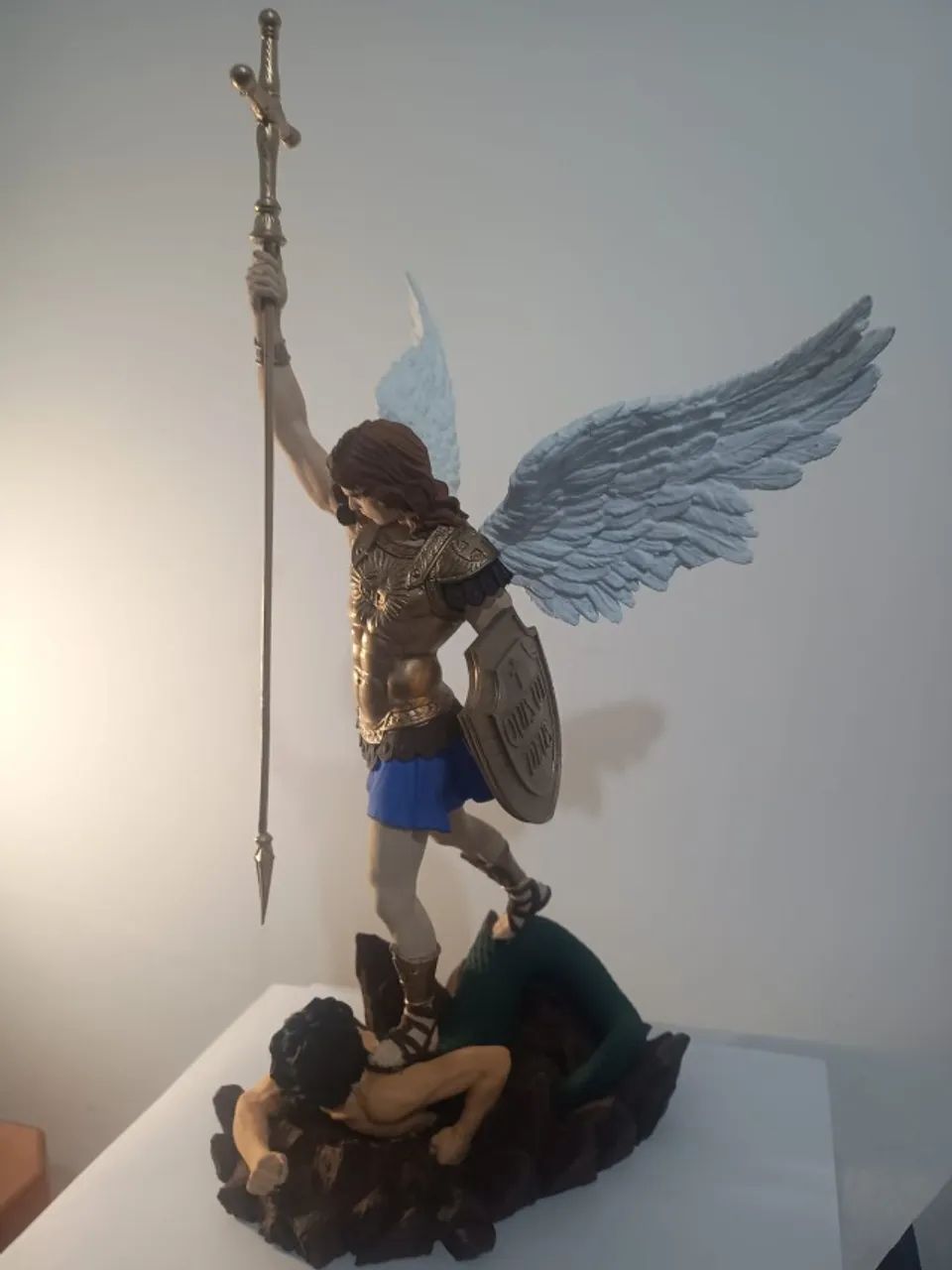 Estátua São Miguel Arcanjo
