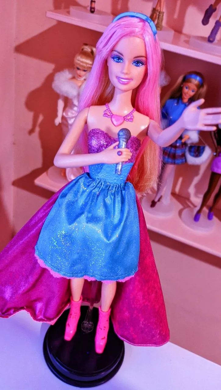 Boneca Barbie Tori A Princesa e a Pop Star - Foto 3