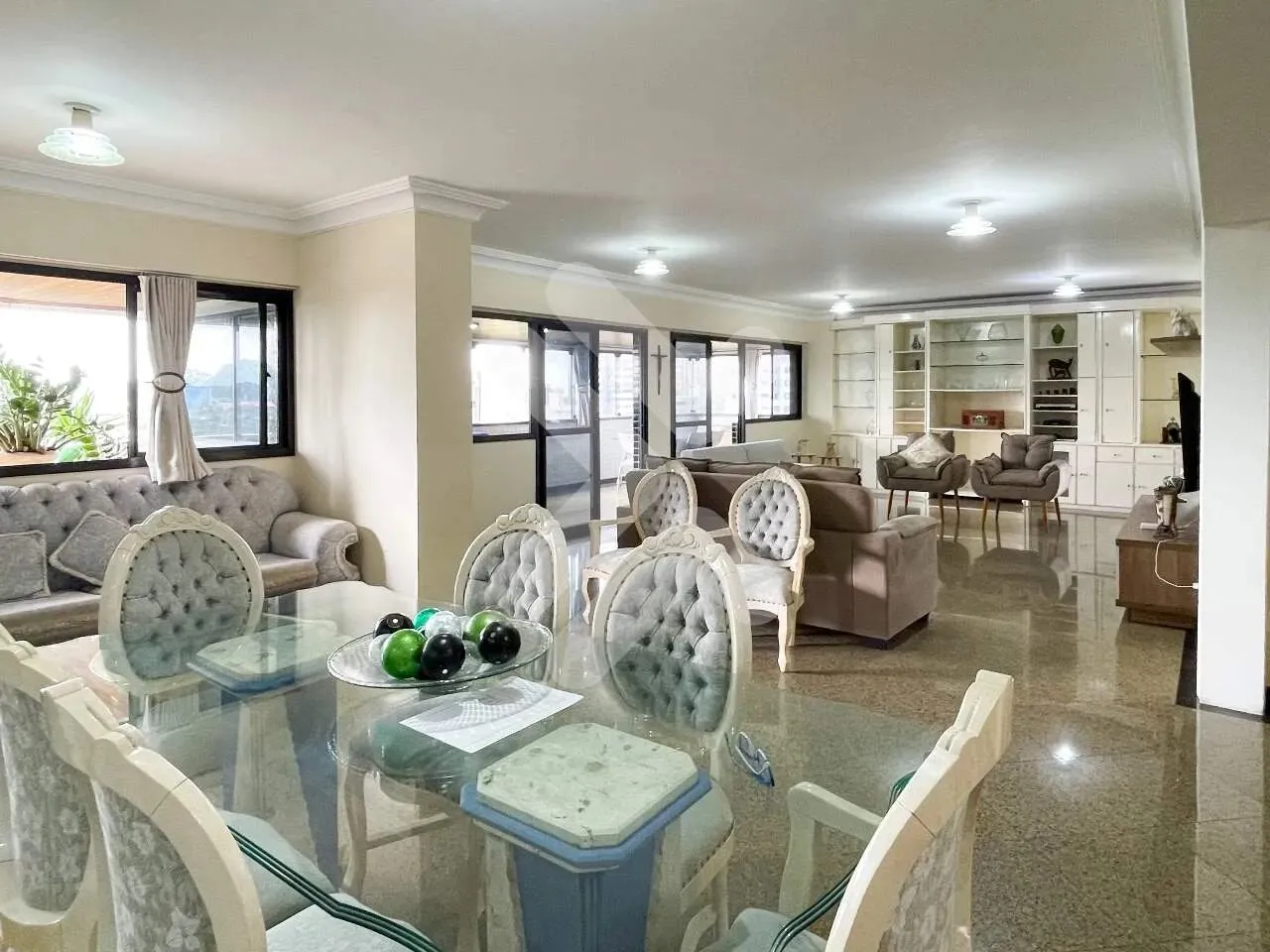 Apartamento à venda em Candelária (Natal/RN) | Condomínio Maurice Ravel | 4 suítes - 318m²
