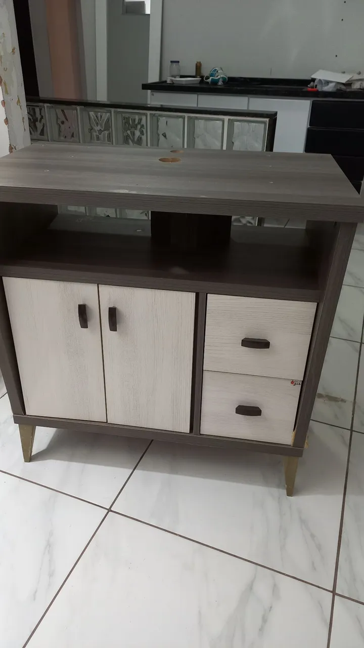 Móvel Organizador de Madeira com Gavetas e Portas