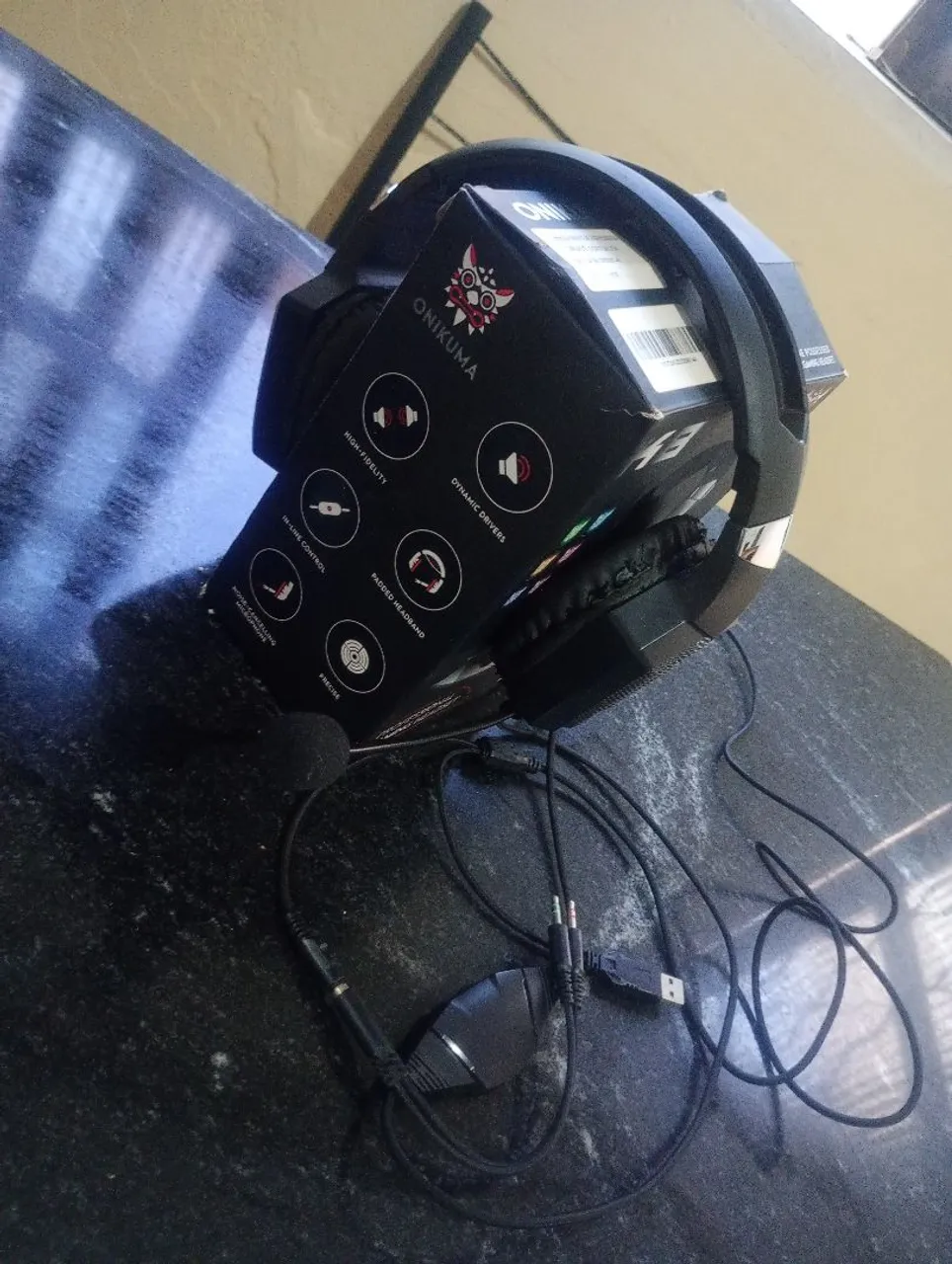 Vendo Fone de ouvido Onikuma K8 Gamer Rgb Led Light Surround Sound Color Preto