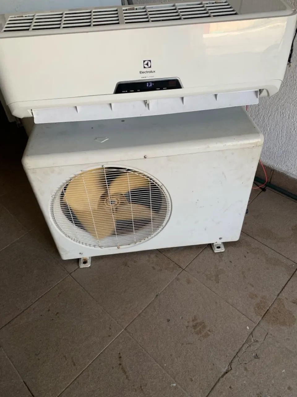Ar Condicionado Split Electrolux ECO TURBO 12 mil btus 220 volts usado - Foto 2