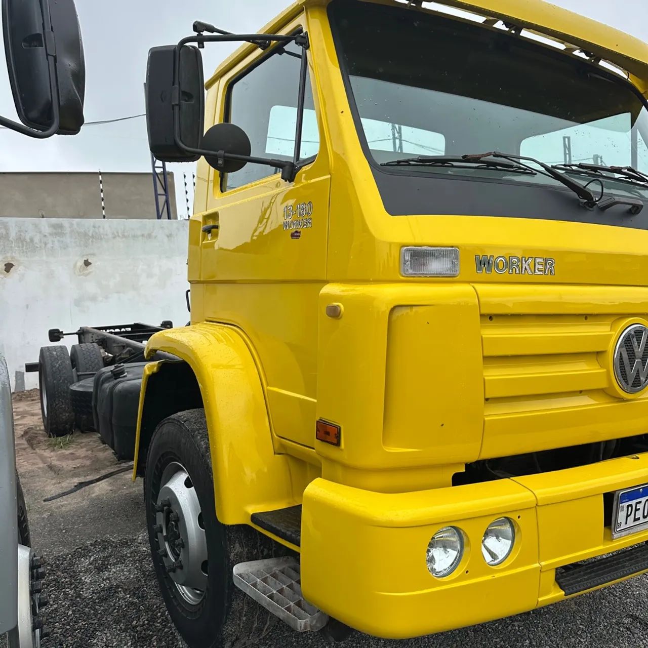 Caminhão Volkswagen Worker 13.180