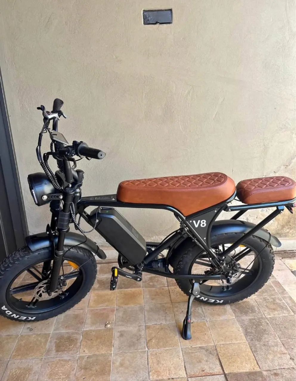 Bicicleta elétrica 1000W V8 2025