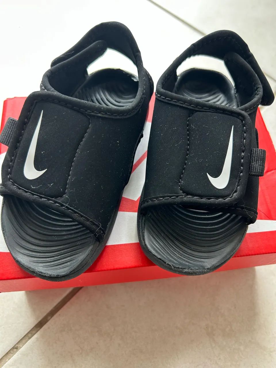 Sandália Nike sunray adjust tamanho 22,5 - Foto 2
