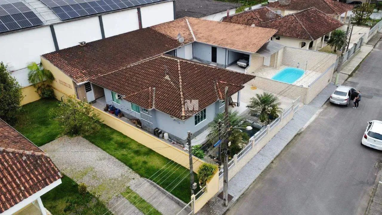 CASA 04 QUARTOS ( 01 SUÍTE ) - BATEAS -BRUSQUE - Foto 3