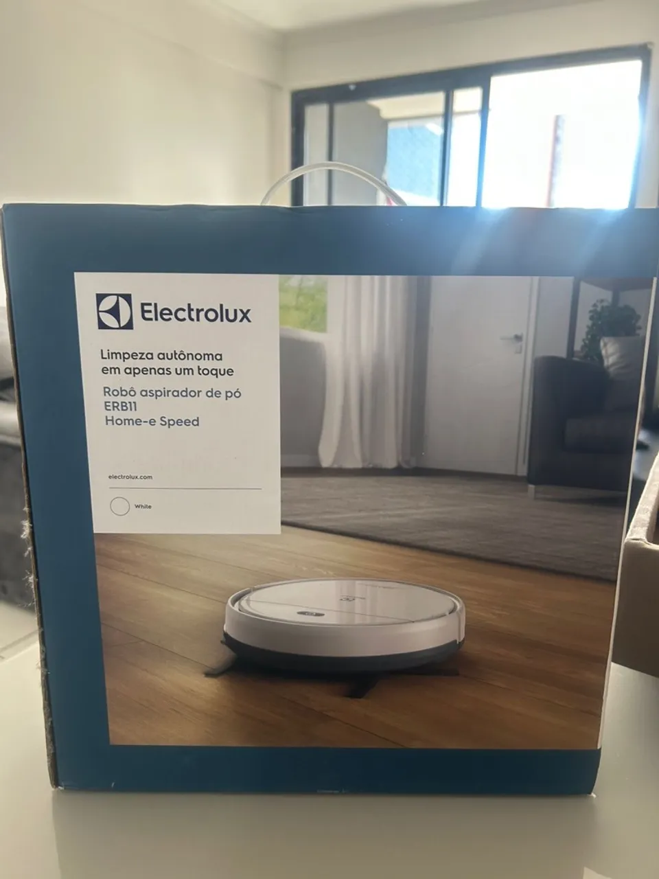 Robô Aspirador de Pó Electrolux Home-e Speed ERB11