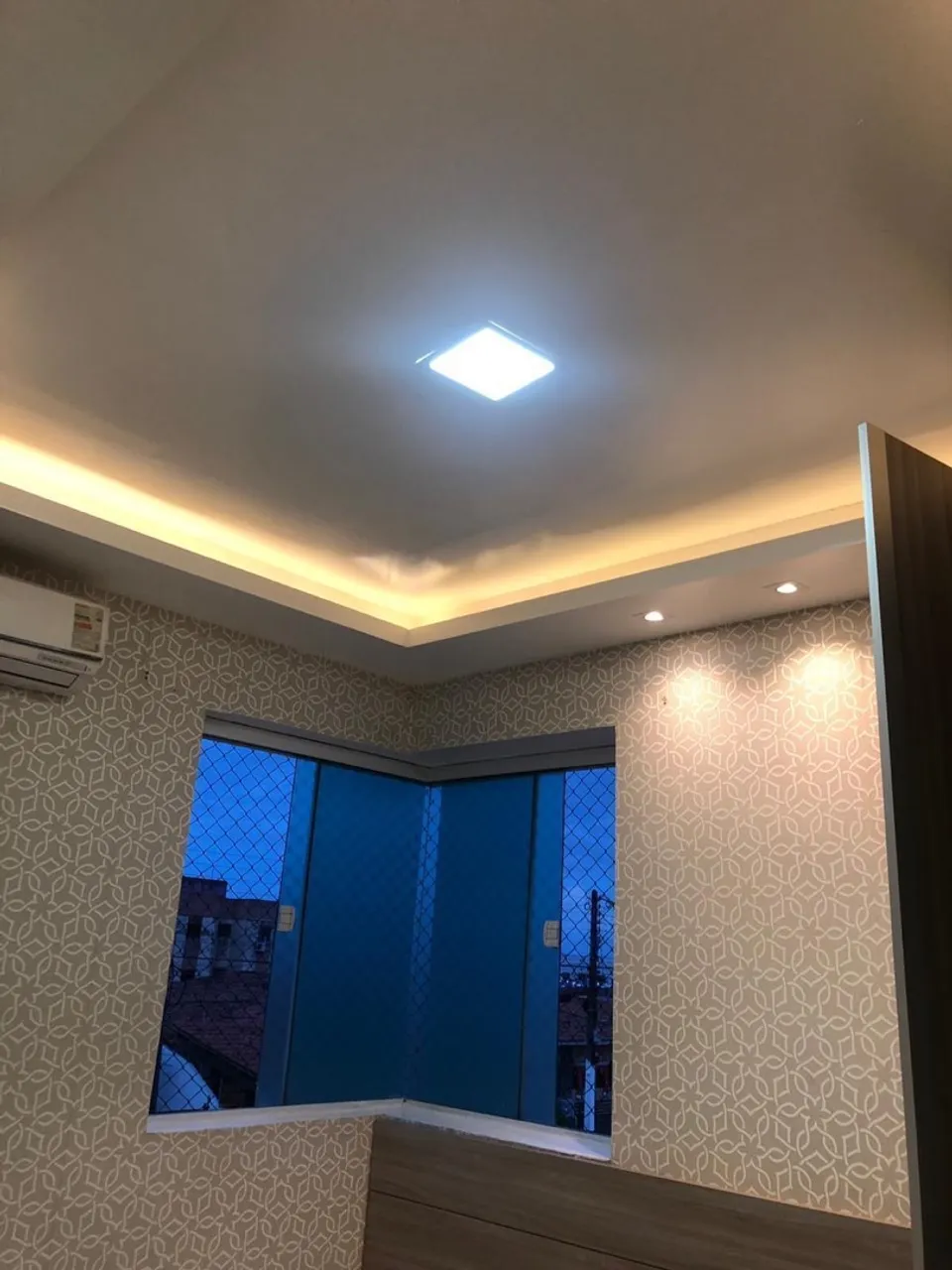 Apartamento com móveis projetado a venda