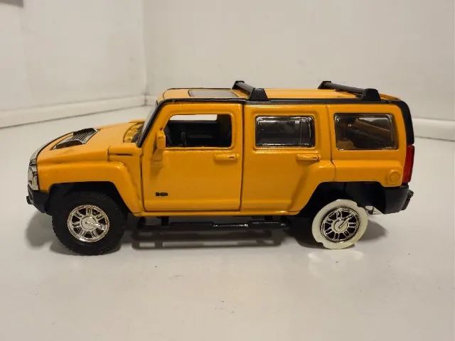 Hummer H3 2007 - Escala 1/32 - Foto 4