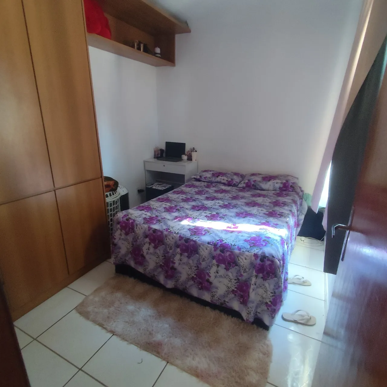 Alugo quarto