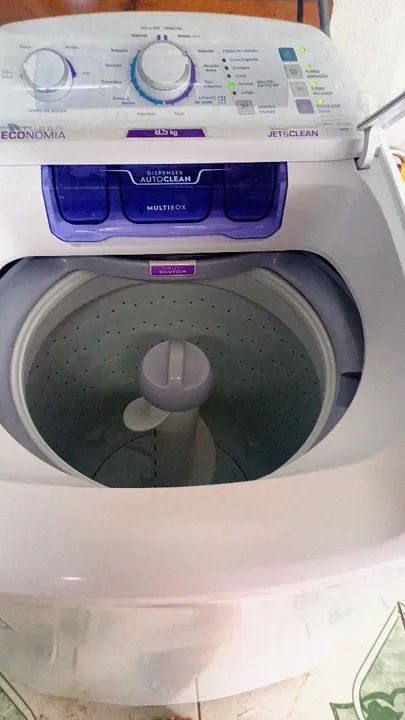 Máquina de Lavar Roupa Electrolux  Turbo Economia / totalmente perfeita  - Foto 4