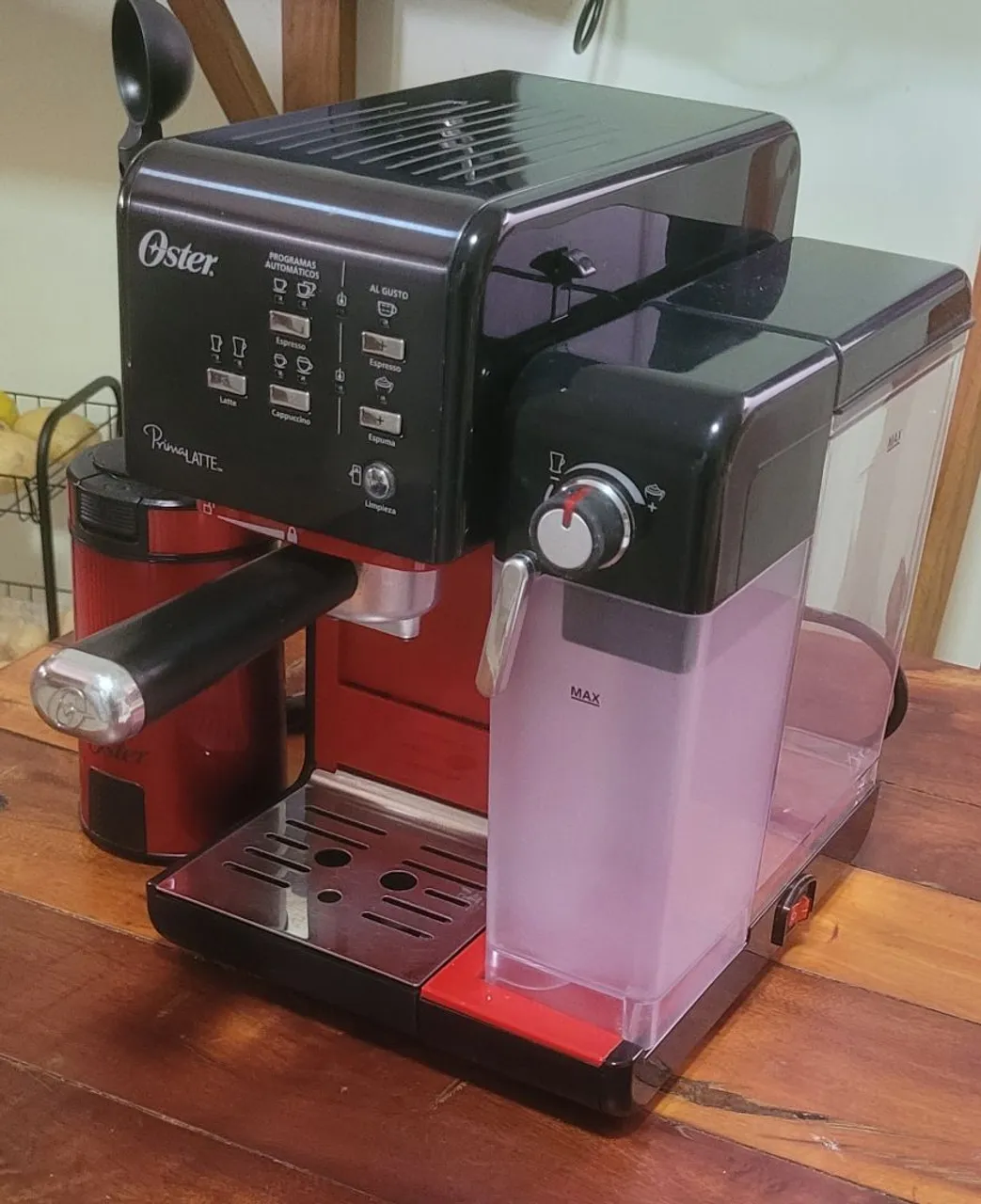 Cafeteira expresso Oster PrimaLatter + moedor