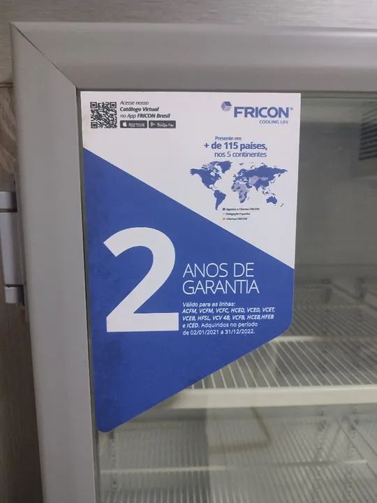 Expositor 3 portas para frios bebidas, laticínios 1 ano de uso, estado de novo  - Foto 2