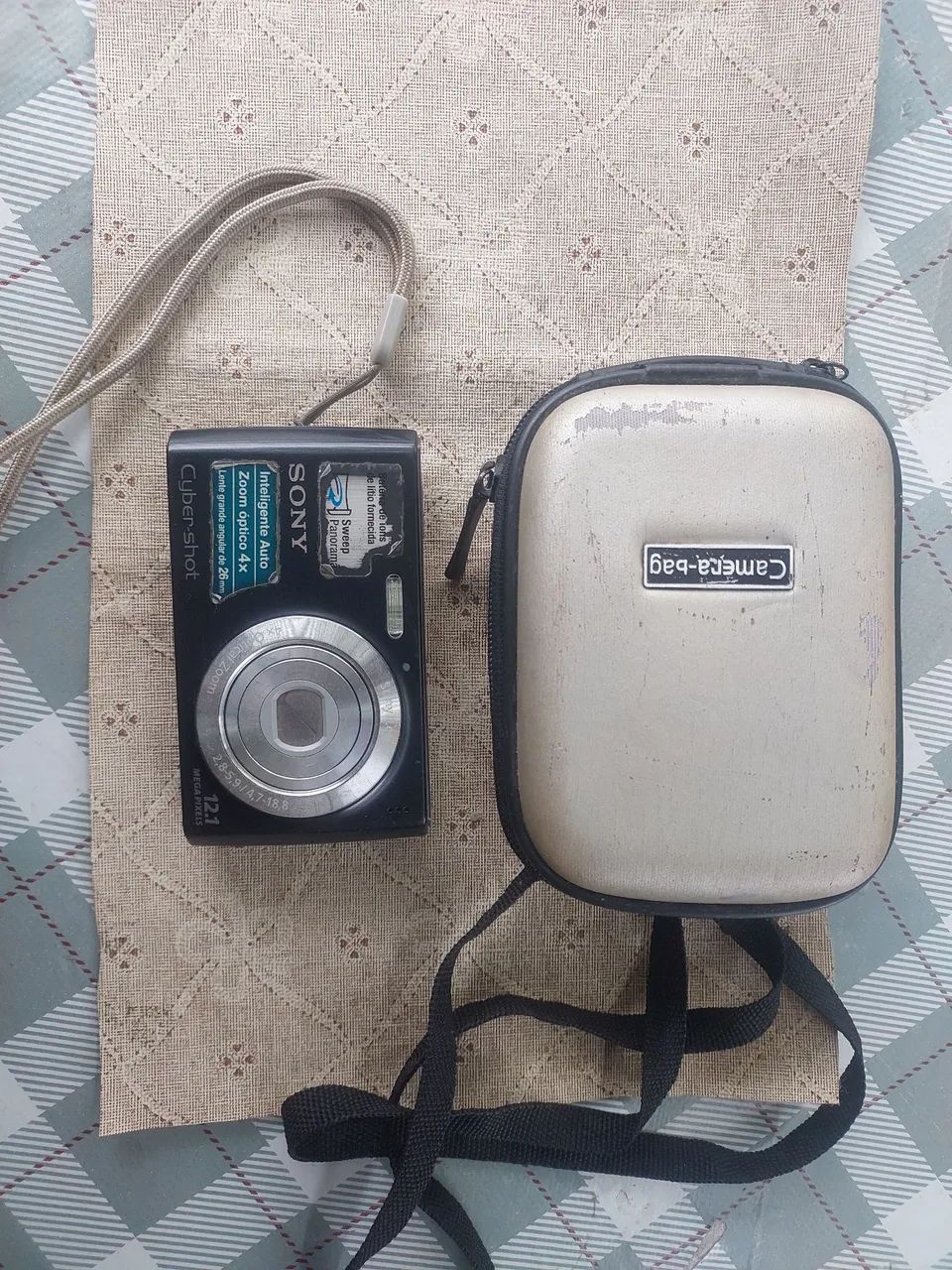 Camara Cyber-shot 12.1 megapixels