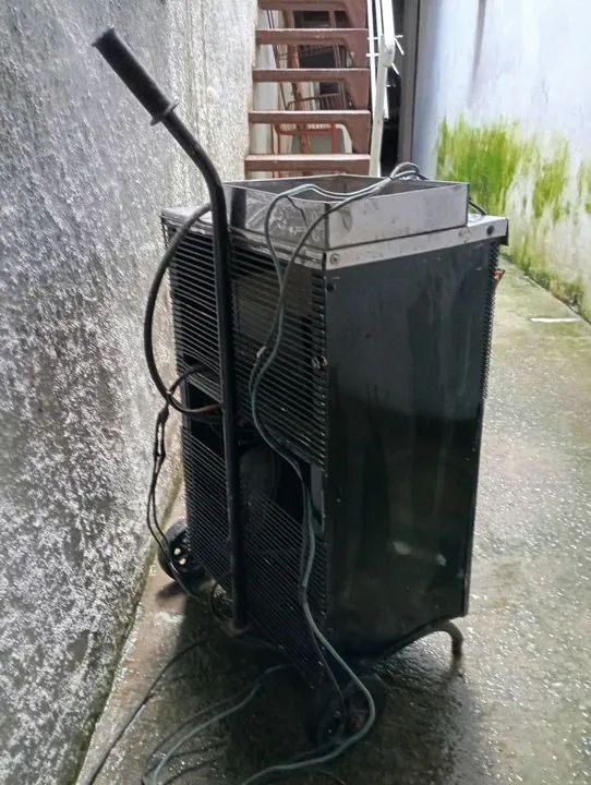 Carregador de bateria e compressor integrado  - Foto 2