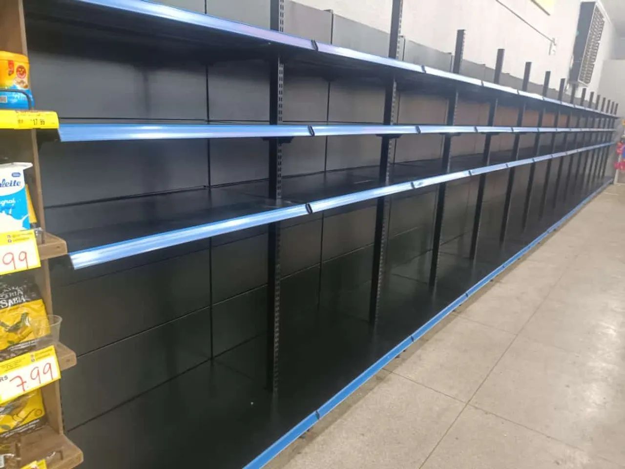 Gôndolas direto da fábrica  - Foto 5