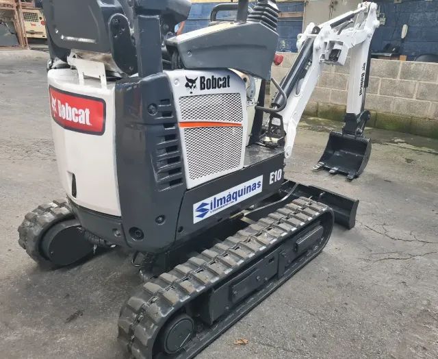 Mini Escavadeira Bobcat Mod. E10 Ano 2023 Com +/- 695.34h - Foto 4
