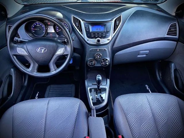 Hyundai HB20S Comfort 1.6 automático 2015 - Foto 3