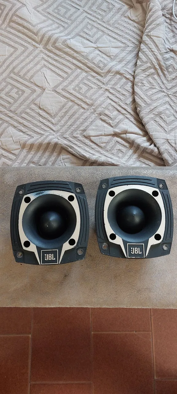 Par Super Tweeters ST302-X JBL (para reparo)