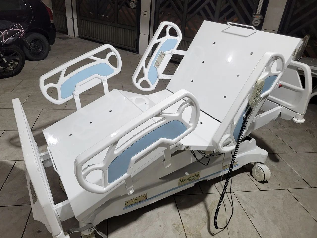 Cama hospitalar elétrica com 8 movimentos  - Foto 3