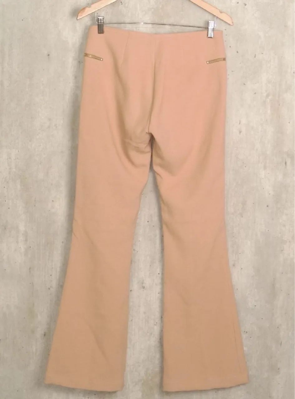 Calça Flare Nude Zíper Dourado - Foto 2