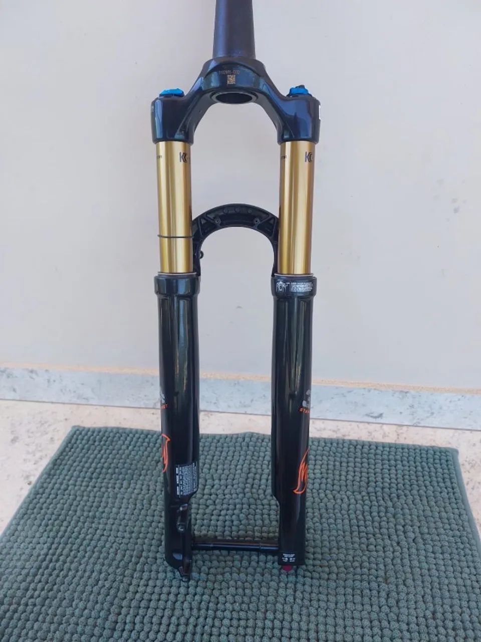 Suspensão Fox 34 Kashima Step-Cast - 120 mm - Ciclismo - Santa