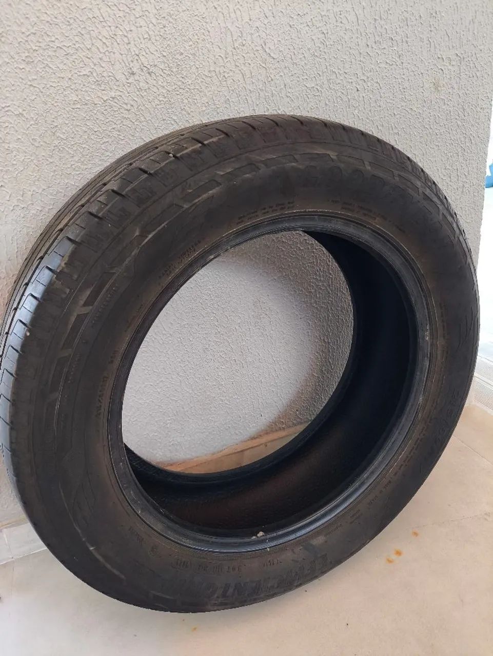 Pneu 215/60/R17 Goodyear