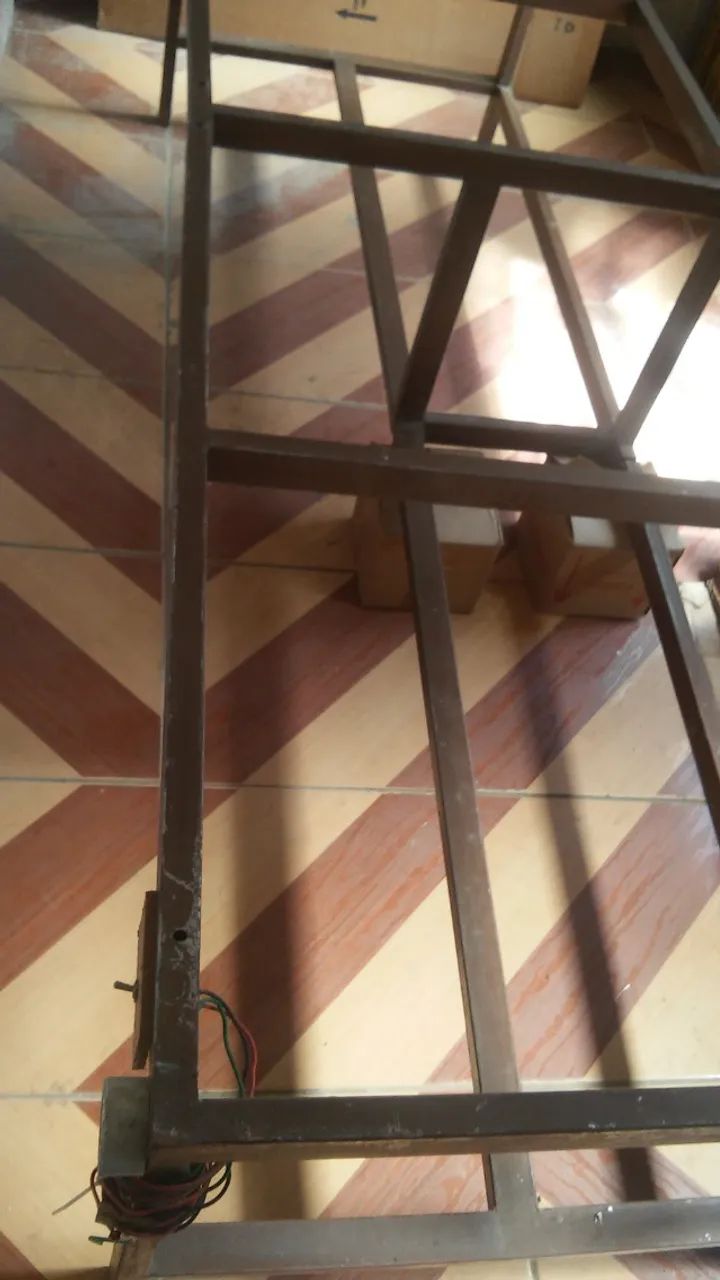 Bancada de metal64673562909827121