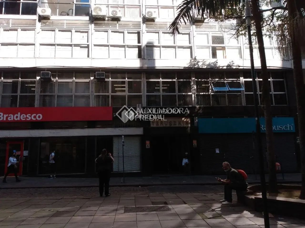 DUAS SALA COMERCIAIS UNIFICADAS EM PRÉDIO TRADICIONAL - Foto 2