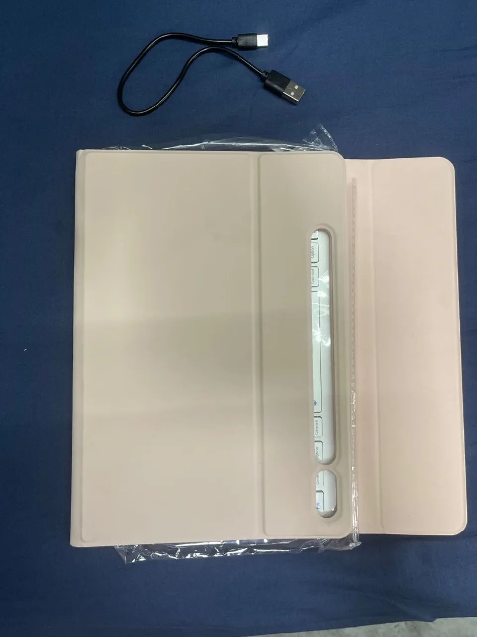 Teclado com Capa para Tablet - Novo - Foto 3