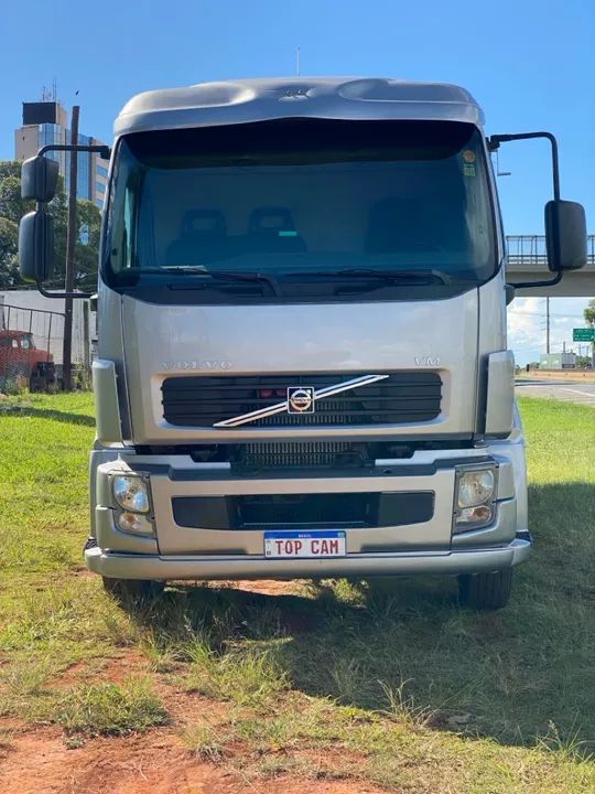 Volvo vm 260 basculante 4º eixo  - Foto 10
