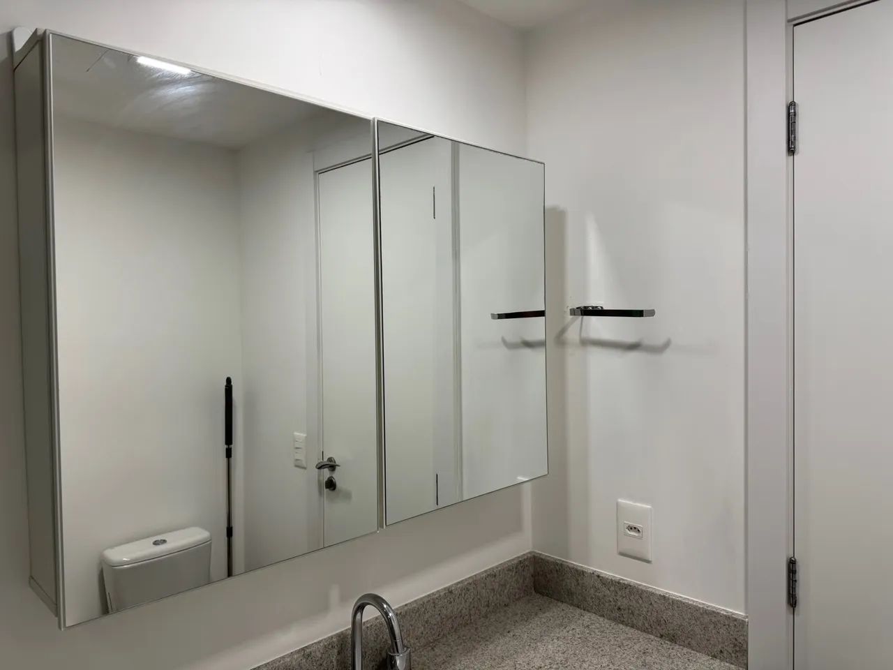 Armários de Banheiro Branco espelho - Foto 2