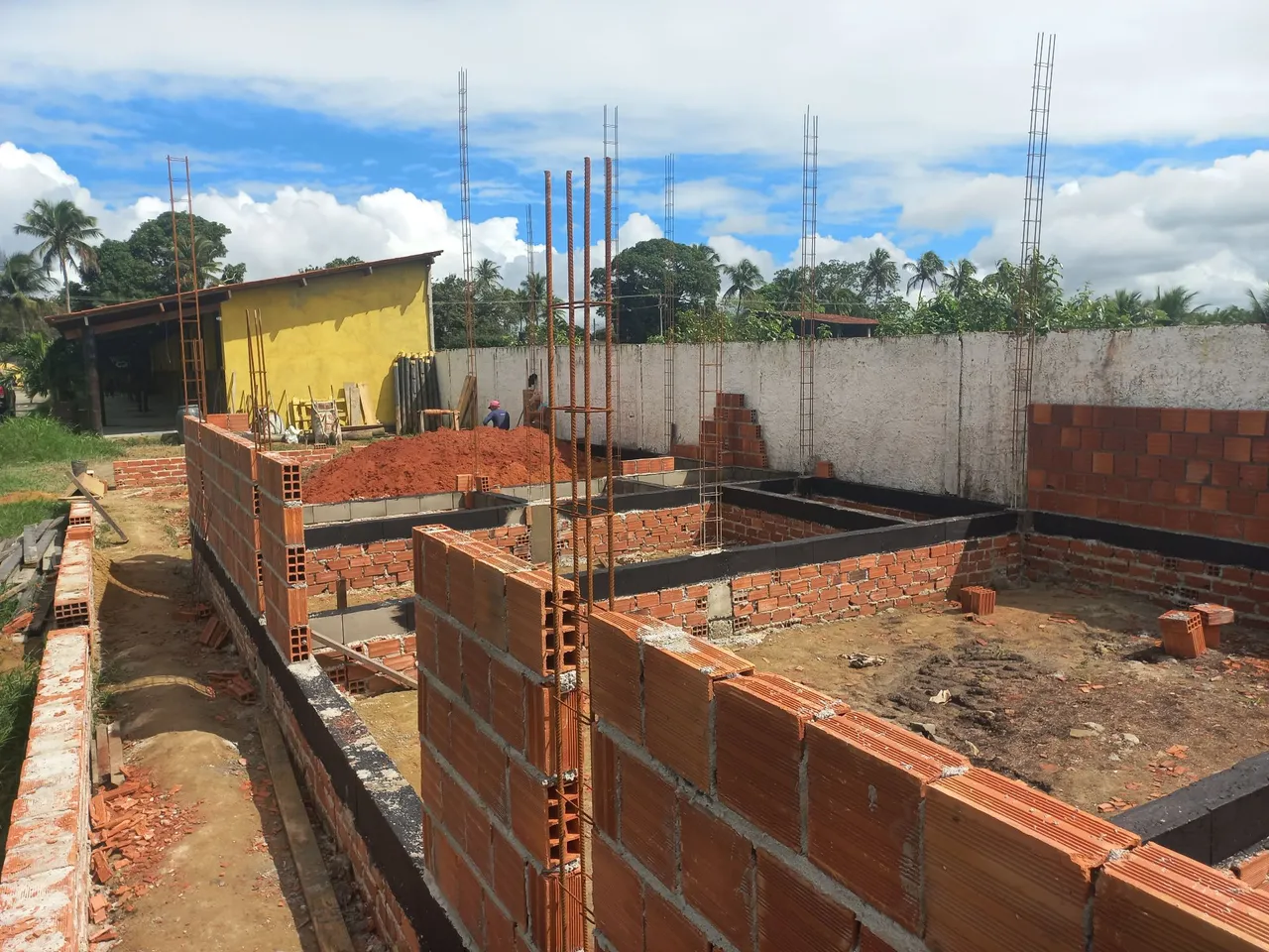 Execução de obras em tijolo e blocos