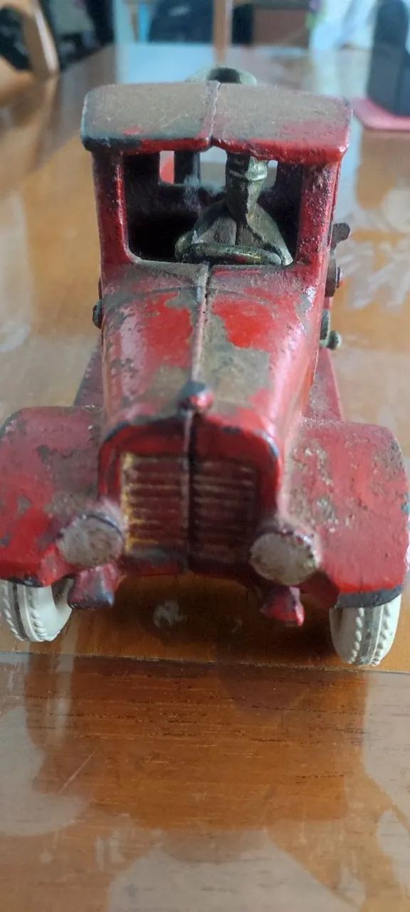 Caminhão Antigo de Brinquedo - Foto 2