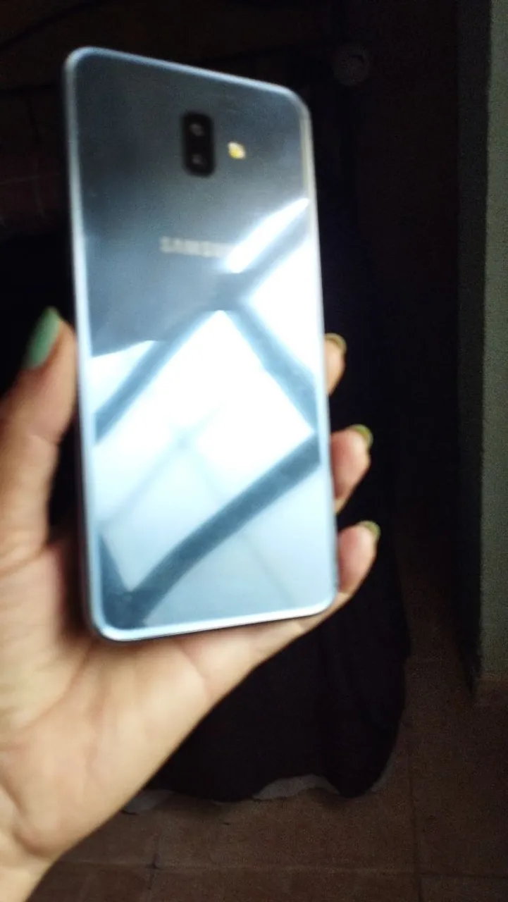 Vendo celular pouco uso, bateria excelente