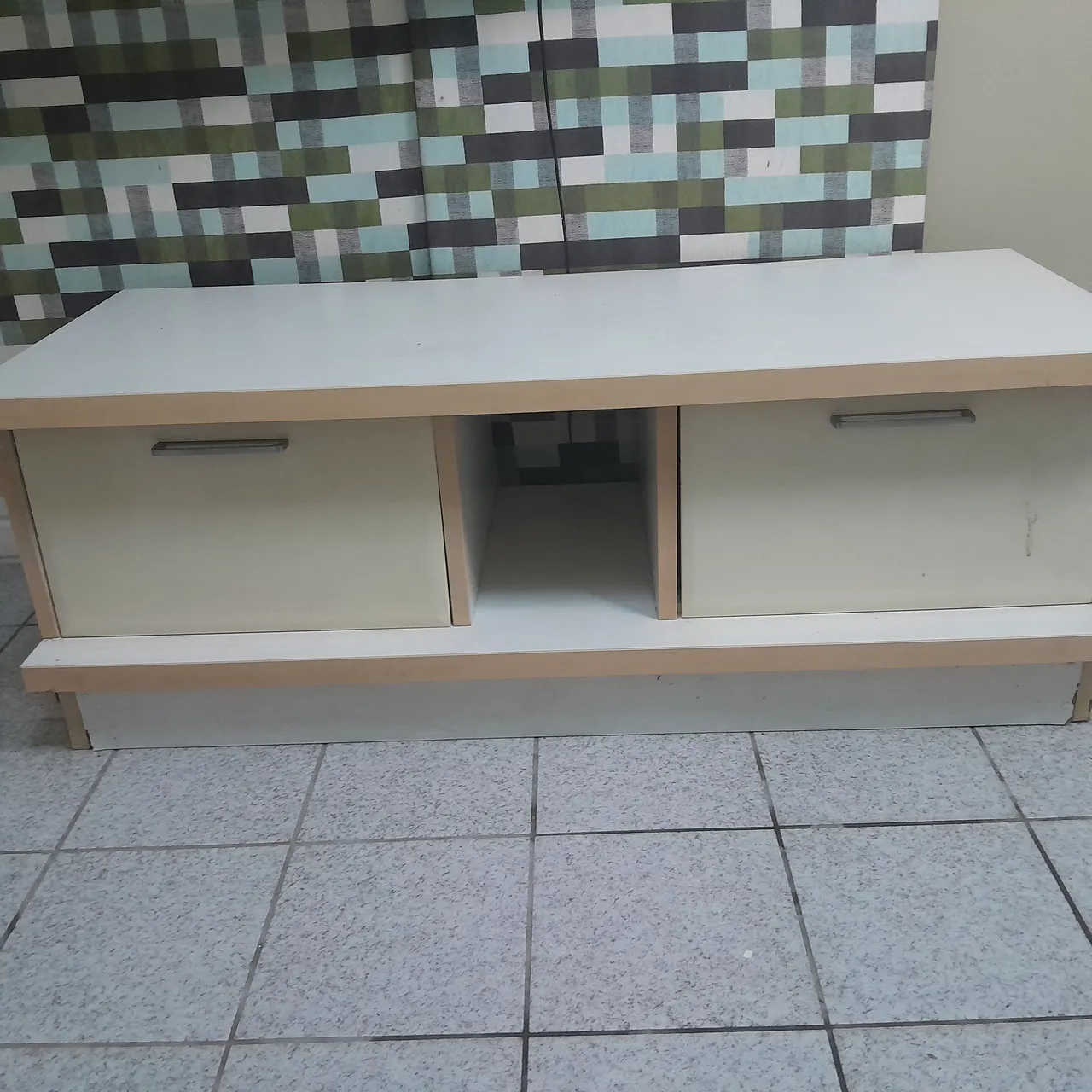Móvel organizador com gavetas e nicho