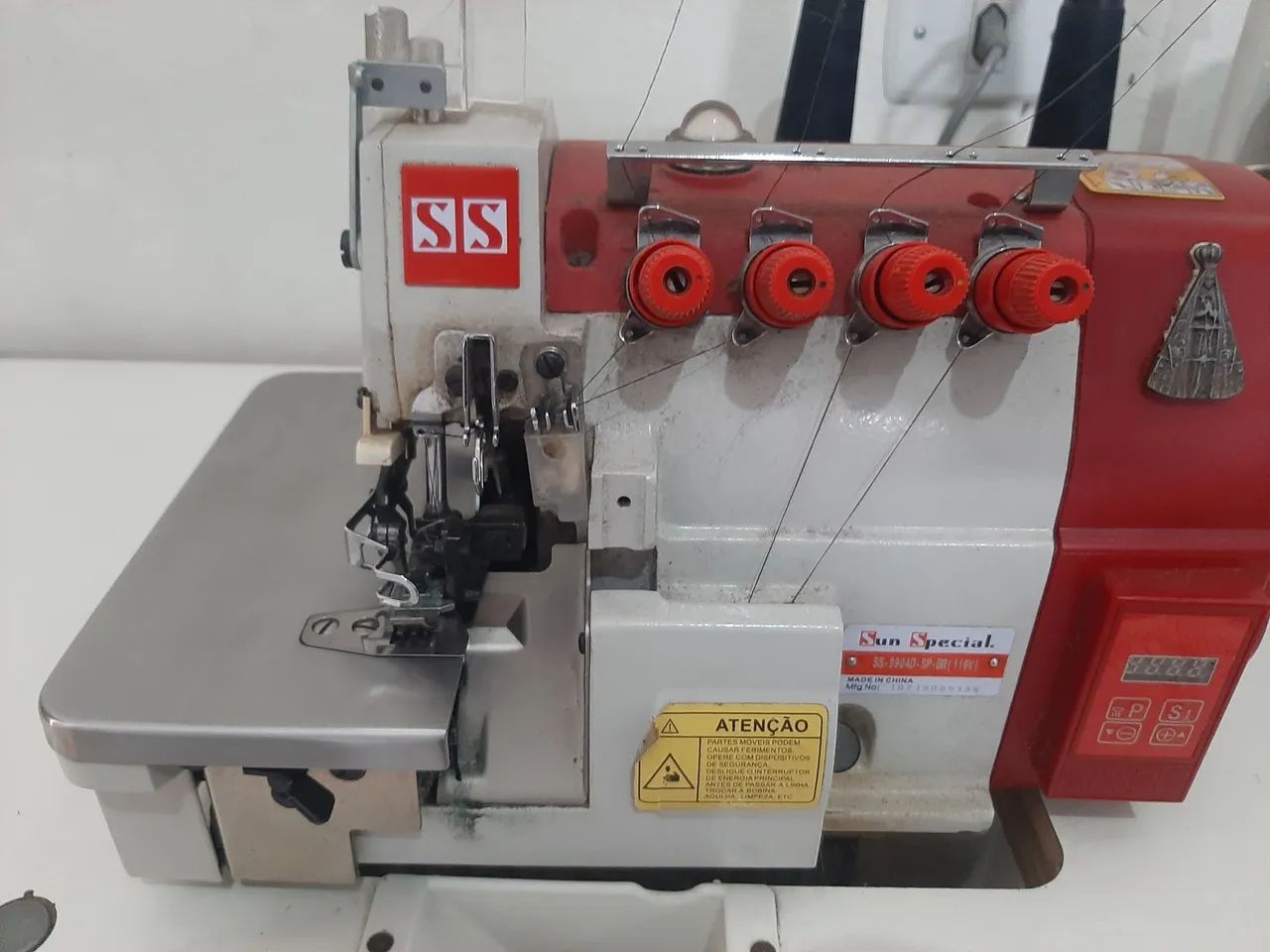 Máquina de Overlock Industrial ponto cadeia sun special direct drive - Foto 2