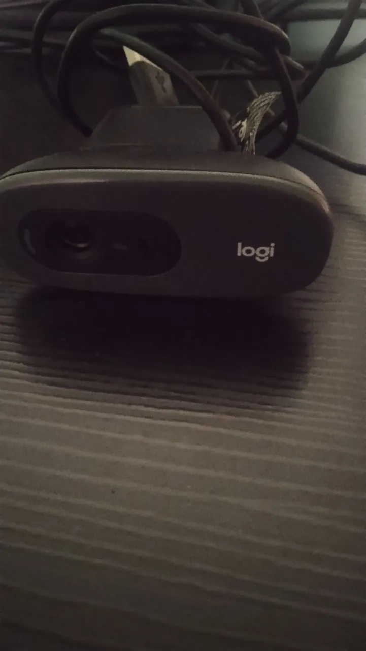 Webcam Logitech - Ótima Qualidade de Imagem