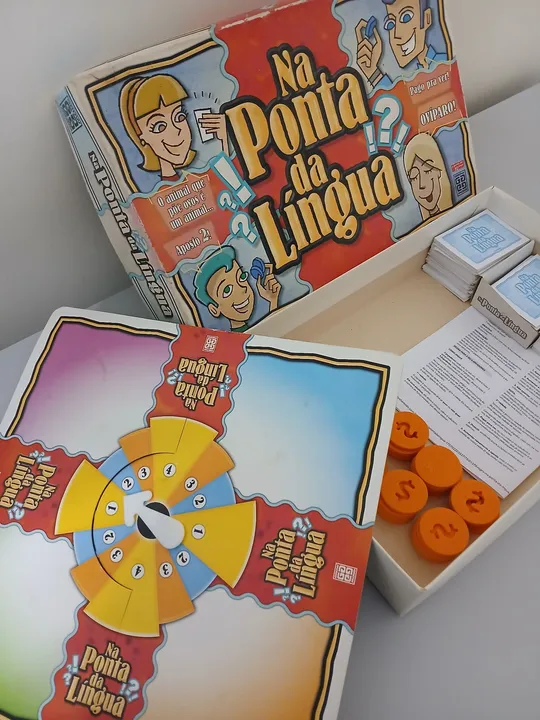 Jogo de Tabuleiro Na Ponta da Língua -