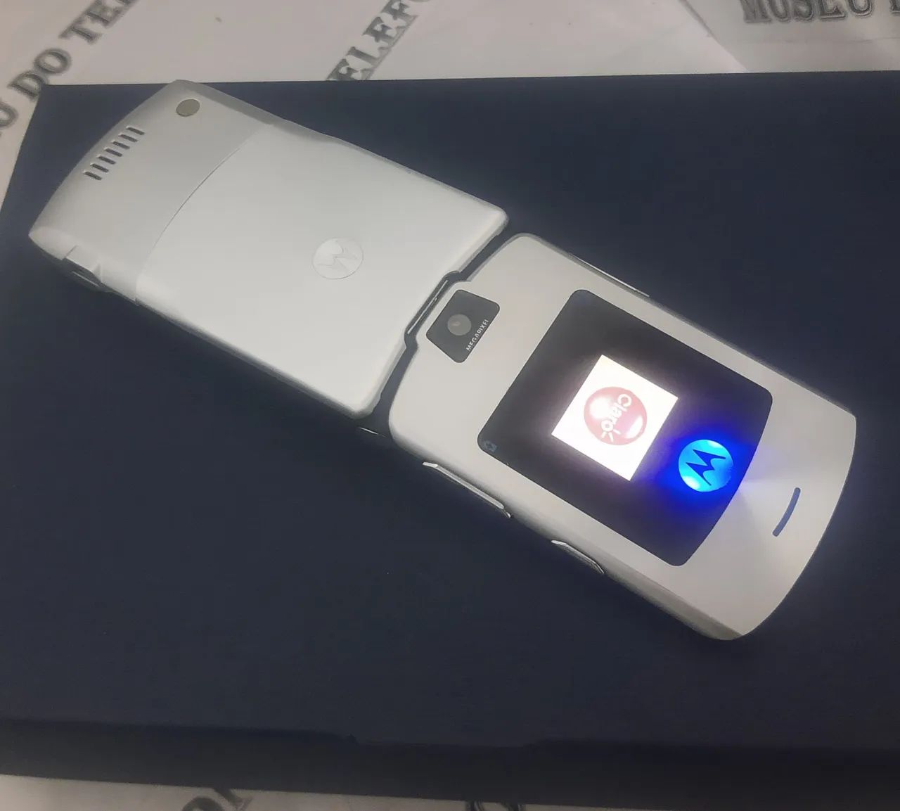 Motorola V3i PRATA celular antigo RELIQUIA impecável linha v3 v3e - Foto 4