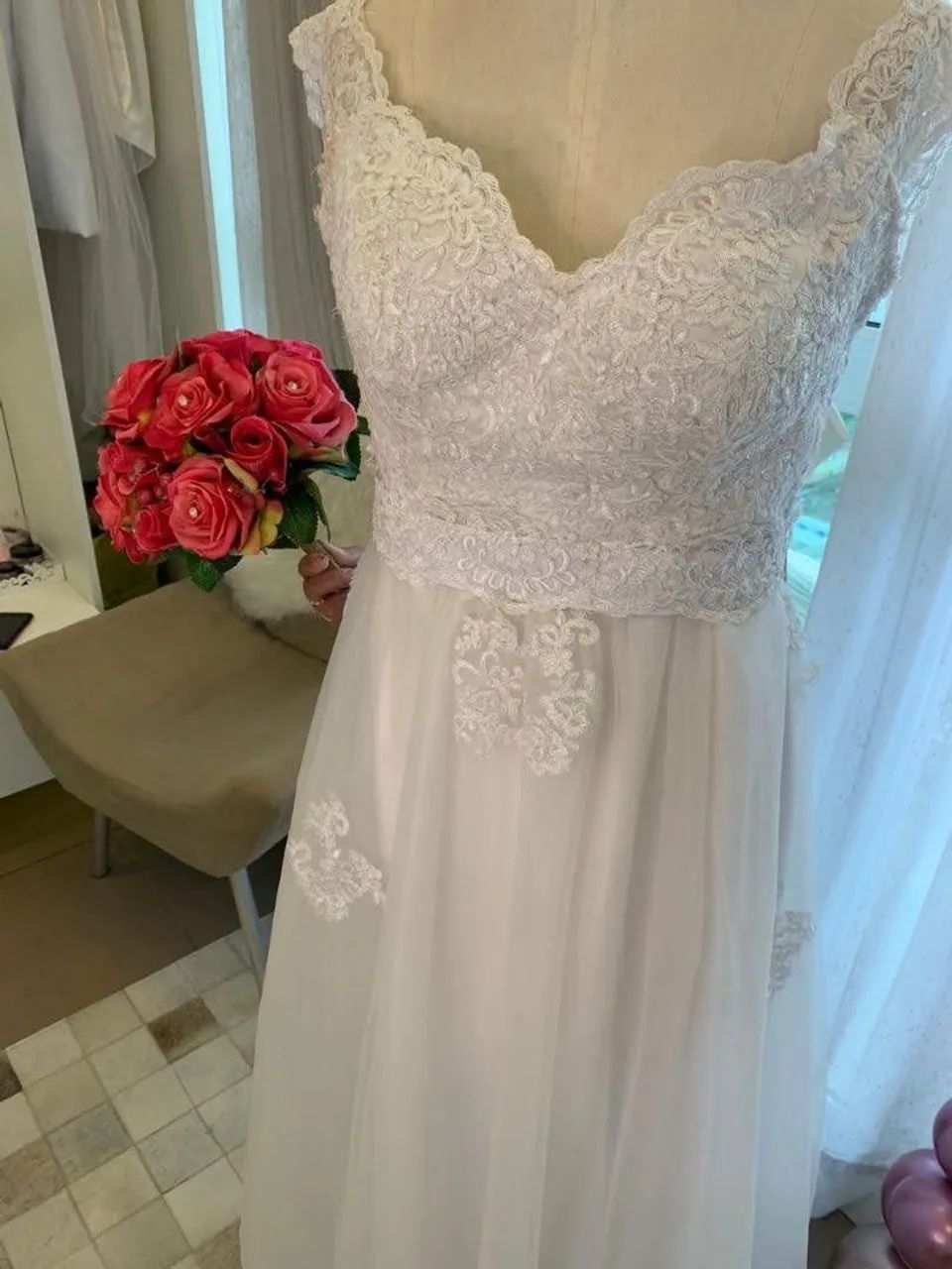 VESTIDO DE NOIVA BELÍSSIMO  - Foto 3
