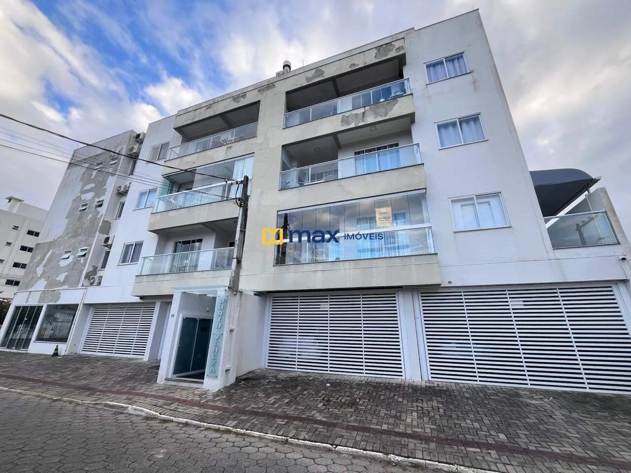 Locação: Apartamento Mobiliado 2 Dormitório, sendo 1 suíte , Bairro Centro, Navegantes