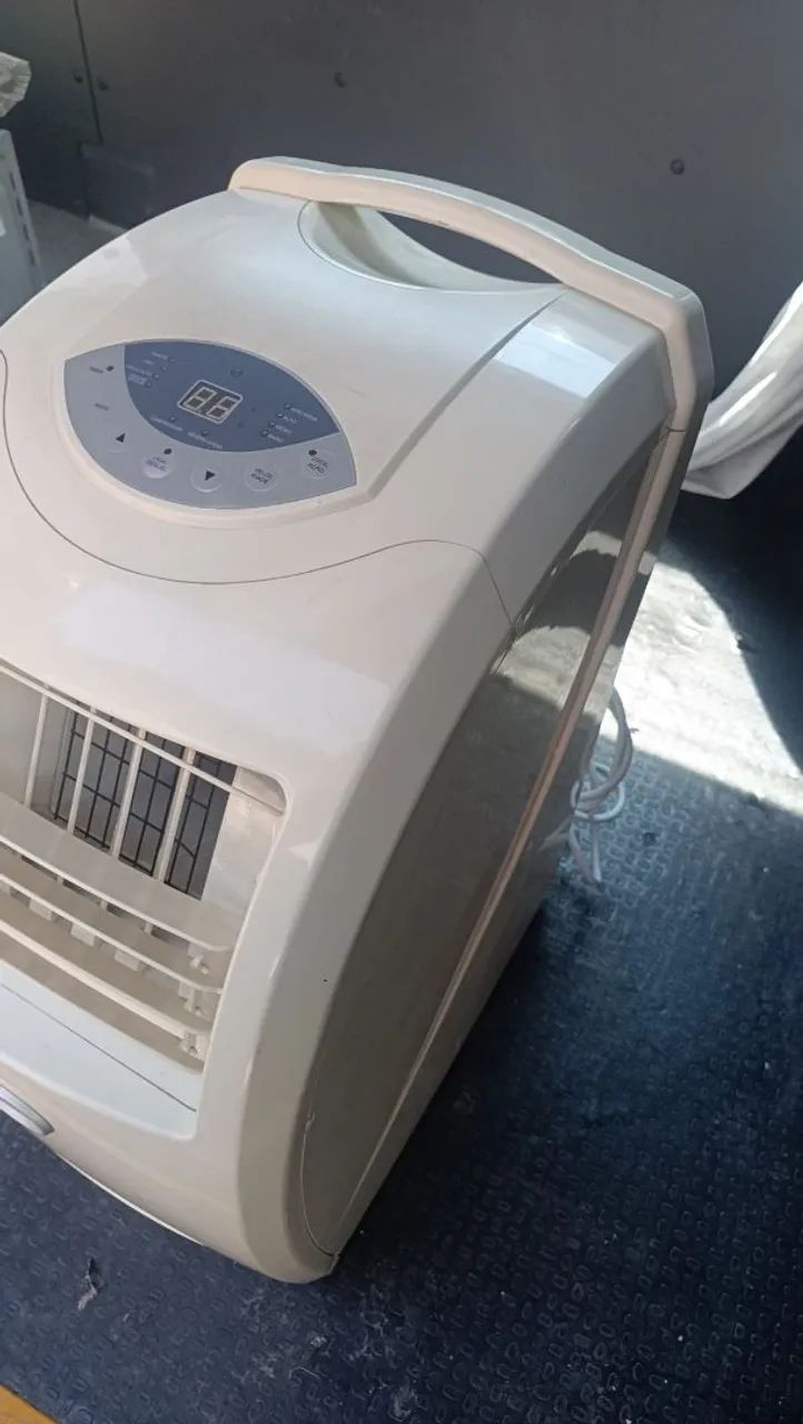 AR CONDICIONADO PORTÁTIL MARCA FORT HOME 12.000 Btus  110 VOLTS  - Foto 6