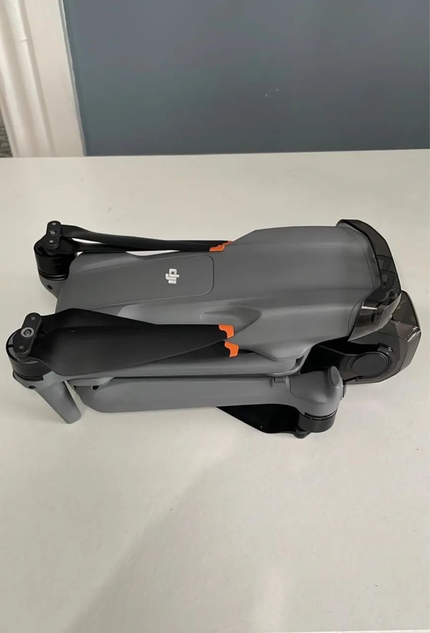 Drone air 3 pra vender com um cartão de memória sdxc de 128gb adata uhs-II V90, - Foto 3