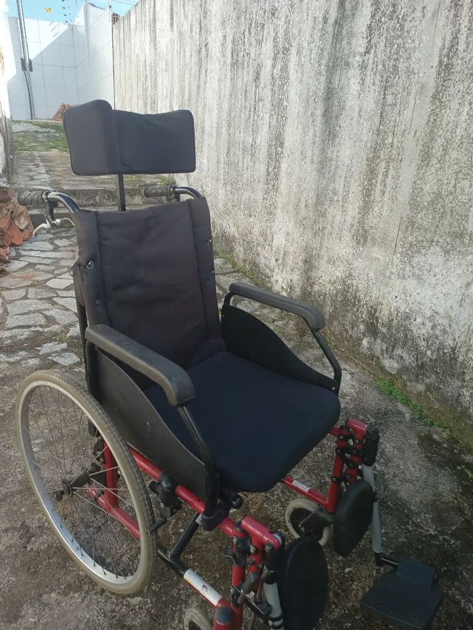 Cadeira de rodas reclinável (nova de marca boa)