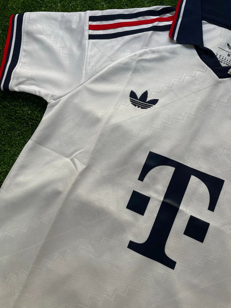 BAYERN Camisa 2026 - Foto 4