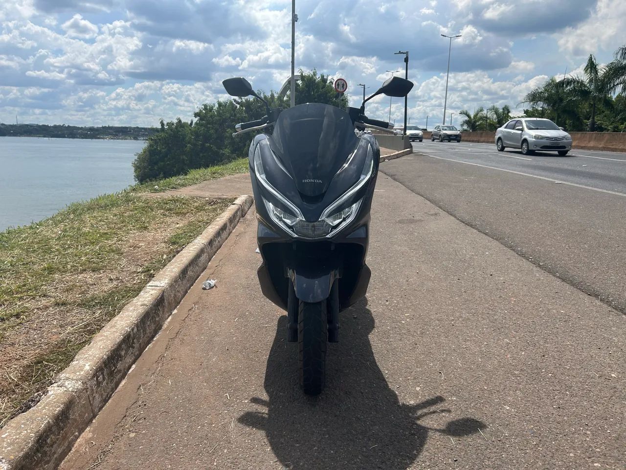 PCX 2022 - Foto 2