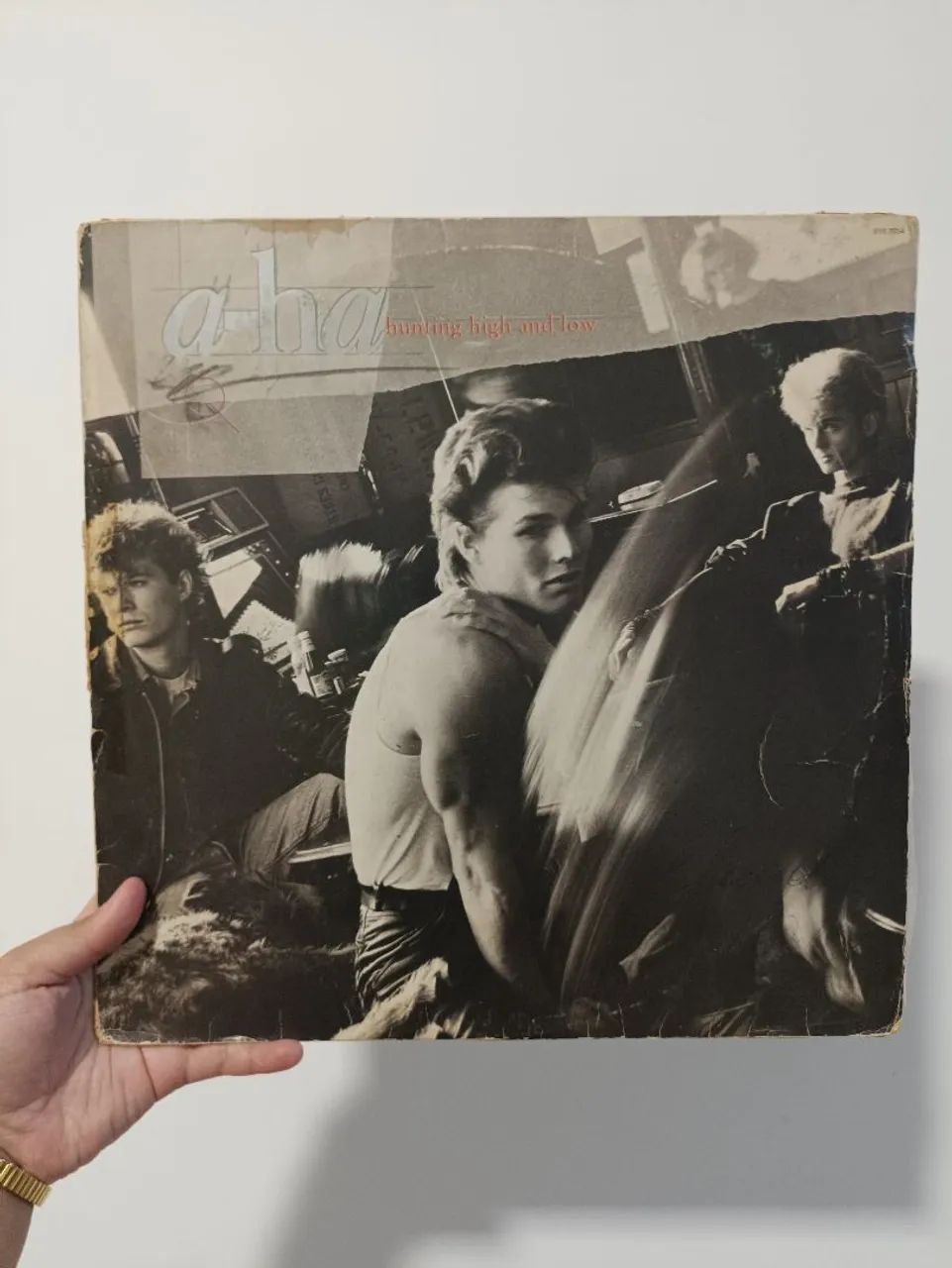 Disco de vinil A-ha's Hunting High and Low (1985) LP