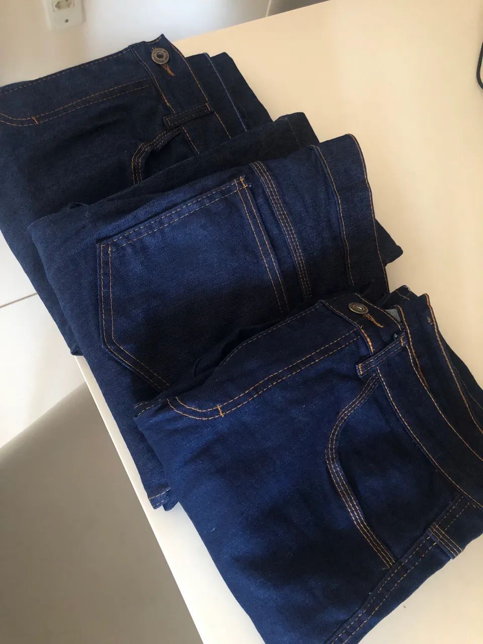 3 Calças Jeans 
