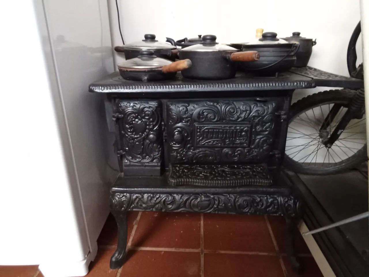 Fogão e Panelas de Ferro Fundido. - Foto 4